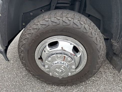 Used 2022 RAM 3500 Tradesman image 10