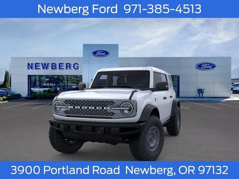 New 2025 Ford Bronco Badlands AWD/4WD image 4