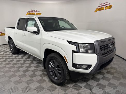 New 2025 Nissan Frontier SV w/ SV Convenience Package image 7