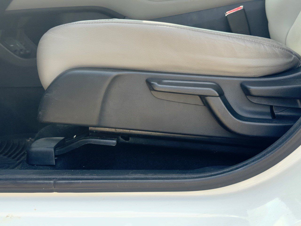 Used 2018 Honda HR-V EX-L image 16