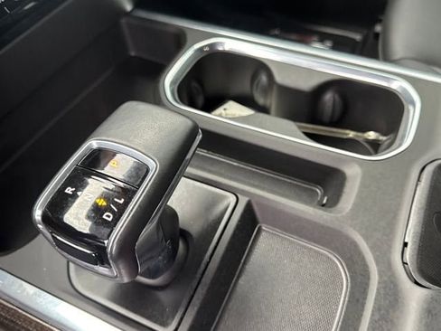 Used 2025 Chevrolet Silverado 1500 LT Trail Boss w/ Convenience Package II AWD/4WD image 23