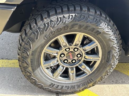 New 2026 GMC Sierra 1500 AT4X AWD/4WD image 11