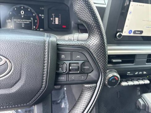 Certified 2024 Toyota Tacoma SR5 AWD/4WD image 19