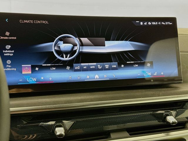 New 2027 BMW X7 xDrive40i w/ M Sport Package AWD/4WD image 16