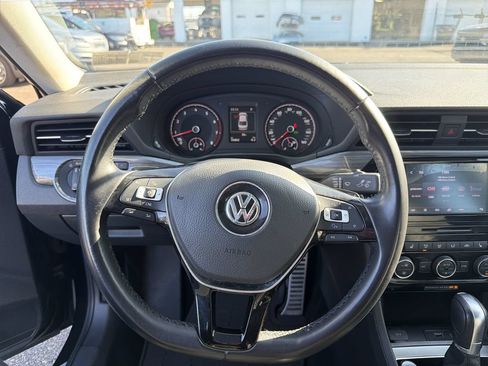Used 2020 Volkswagen Passat 2.0T R-Line FWD image 21