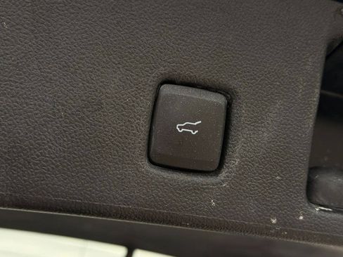 Used 2022 Ford Escape SEL AWD/4WD image 8