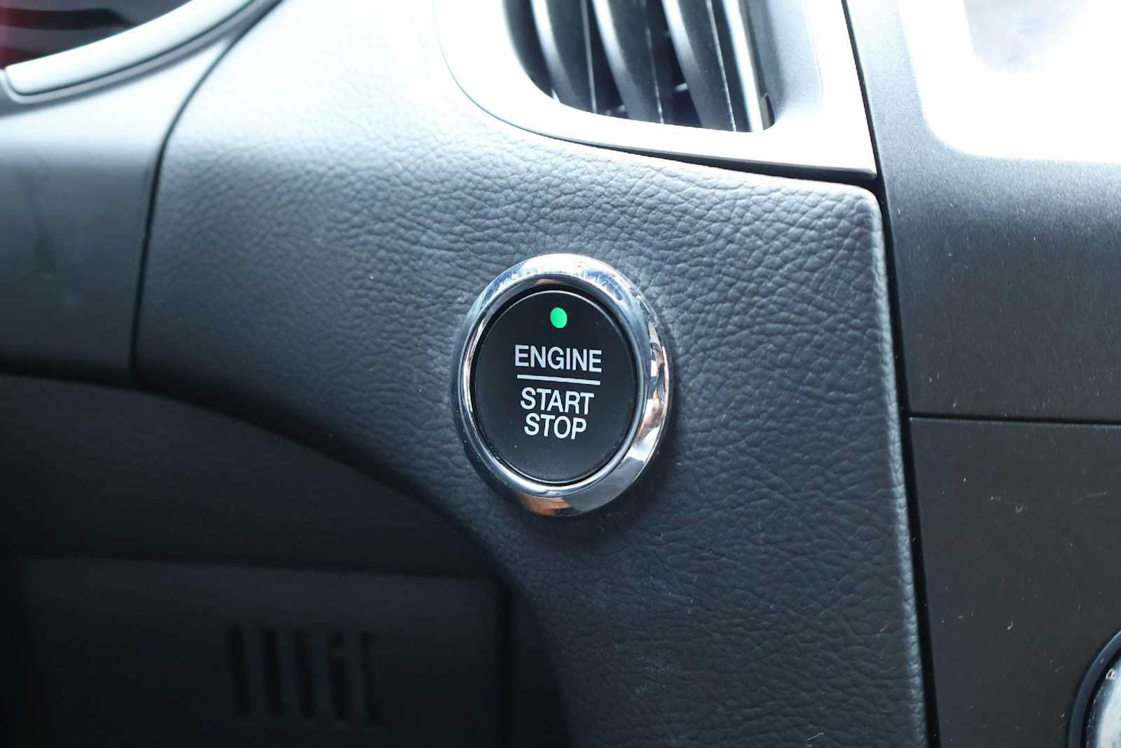 Used 2020 Ford Edge ST-Line FWD image 25