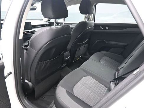 Used 2025 Kia K5 LXS FWD image 14