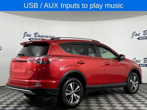 Used 2017 Toyota RAV4 XLE FWD image 7