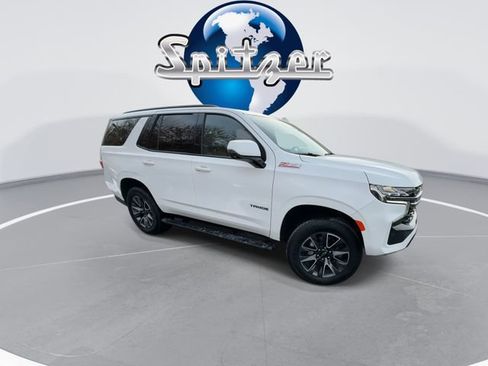 Used 2021 Chevrolet Tahoe Z71 w/ Luxury Package image 2