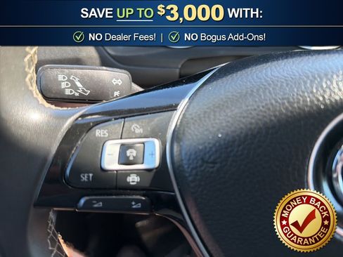 Used 2021 Volkswagen Tiguan SE w/ Panoramic Sunroof Package image 23