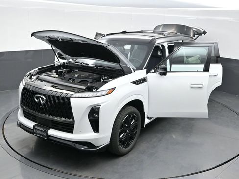 New 2026 INFINITI QX80 4WD w/ Sport Exterior Package image 37