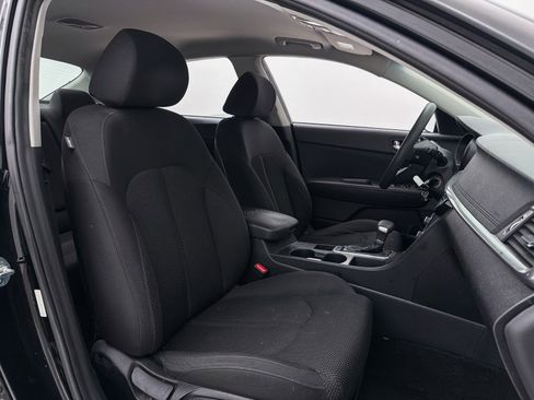 Used 2019 Kia Optima LX image 25