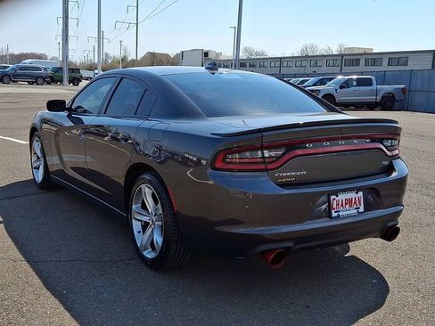 Used 2018 Dodge Charger R/T w/ Navigation & Travel Group RWD image 4