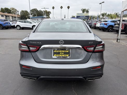 Used 2023 Nissan Maxima SV w/ Floor Mat Group FWD image 7