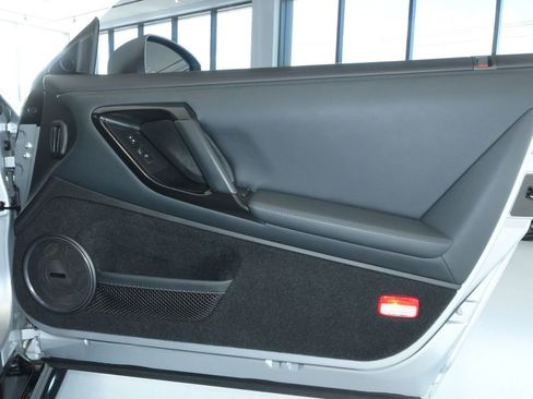 Used 2023 Nissan GT-R Premium w/ Floor Mat Package AWD/4WD image 18