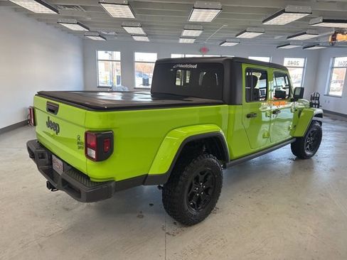 Used 2021 Jeep Gladiator Willys image 11