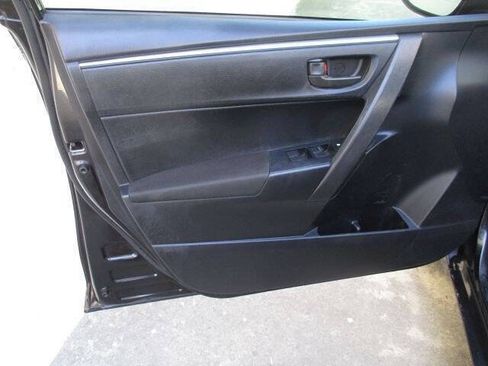 Used 2014 Toyota Corolla L FWD image 15