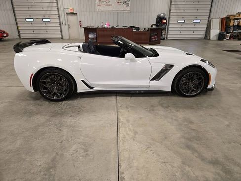 Used 2017 Chevrolet Corvette Z06 image 7