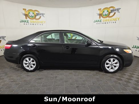 Used 2009 Toyota Camry LE FWD image 10
