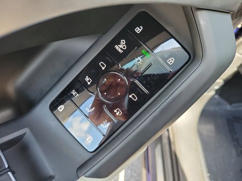 Used 2025 Audi Q5 Premium Plus w/ Premium Plus image 19