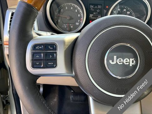 Used 2011 Jeep Grand Cherokee Overland AWD/4WD image 12