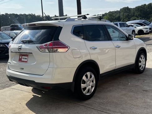 Used 2016 Nissan Rogue S w/ Appearance Package FWD image 8