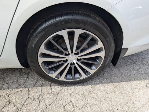 Used 2019 Buick Regal Essence w/ Driver Confidence Package I FWD image 27