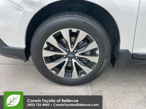 Used 2017 Subaru Outback 2.5i Limited AWD/4WD image 26