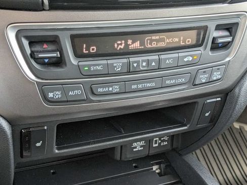 Used 2019 Honda Pilot EX-L image 24