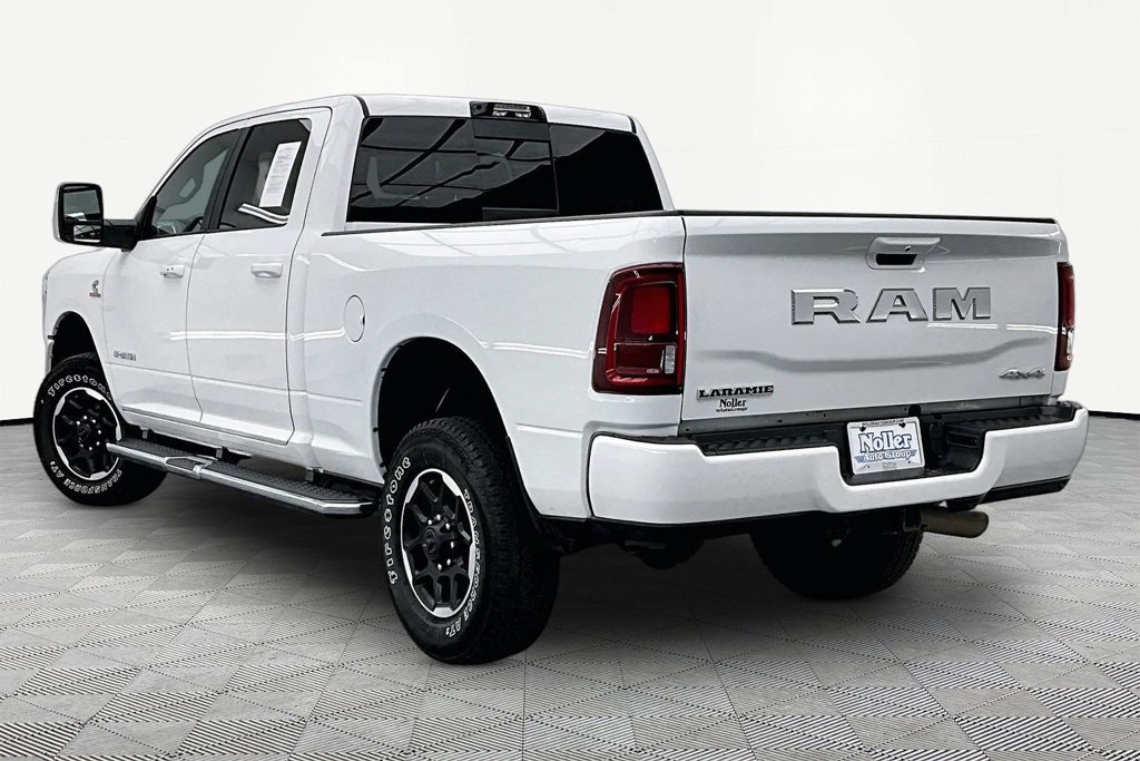 Used 2025 RAM 2500 Laramie AWD/4WD image 12