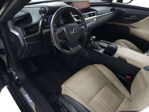 Used 2021 Lexus ES 300h w/ Accessory Package 2 FWD image 16
