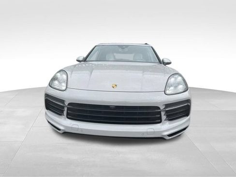 Used 2021 Porsche Cayenne AWD/4WD image 12