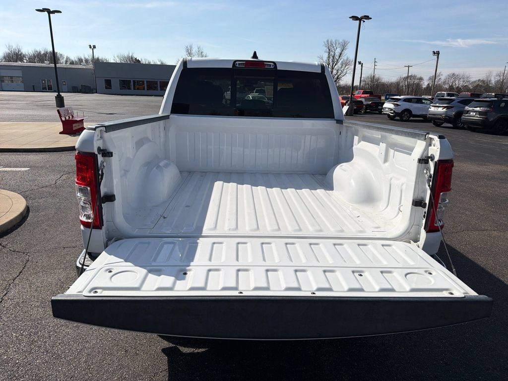 Used 2022 RAM 1500 Big Horn AWD/4WD image 9
