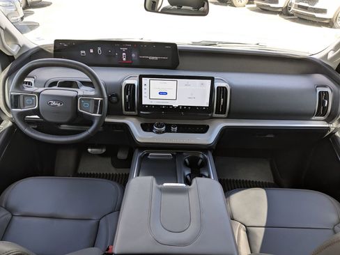 Certified 2025 Ford Expedition Max Active image 16