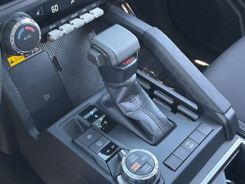 Used 2025 Toyota Tacoma TRD Off-Road w/ TRD Off Road Upgrade Package image 17