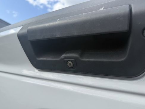 Used 2017 Ford F150 XLT w/ Max Trailer Tow Package image 9