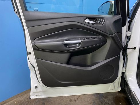 Used 2018 Ford Escape SE image 33