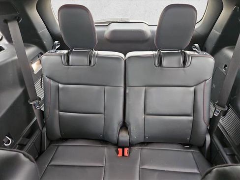 Used 2025 Ford Explorer ST-Line image 13