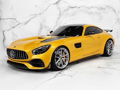 Used 2018 Mercedes-Benz AMG GT C image 17