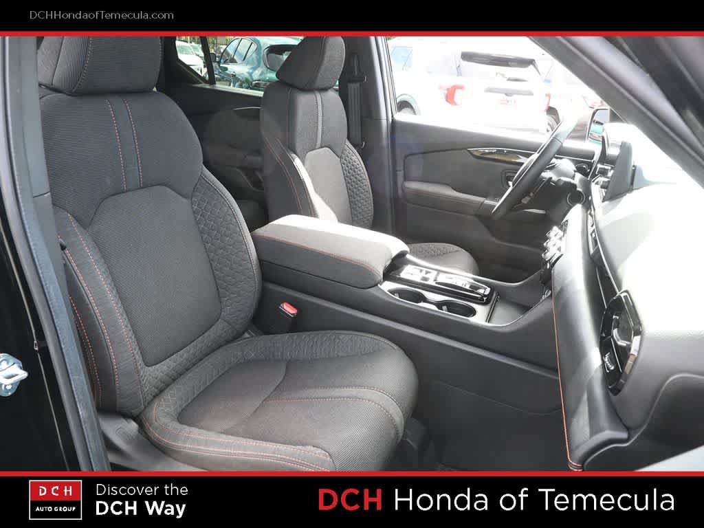 Certified 2025 Honda Pilot Sport image 22