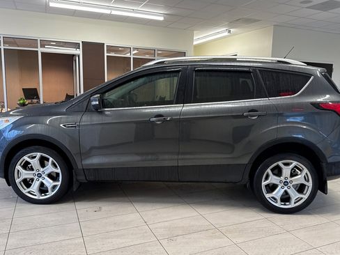 Certified 2019 Ford Escape Titanium image 7