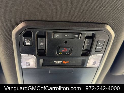 Used 2023 Toyota Tundra Platinum w/ Advanced Package AWD/4WD image 27