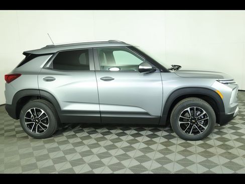 New 2026 Chevrolet TrailBlazer LT w/ Convenience Package image 13