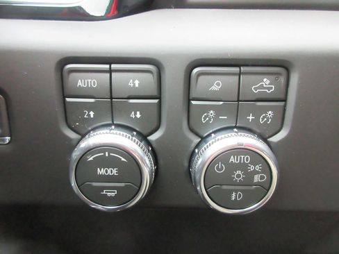 New 2026 GMC Sierra 1500 Denali w/ Denali Reserve Package AWD/4WD image 19