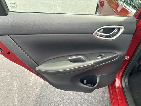 Used 2019 Nissan Sentra SV FWD image 17
