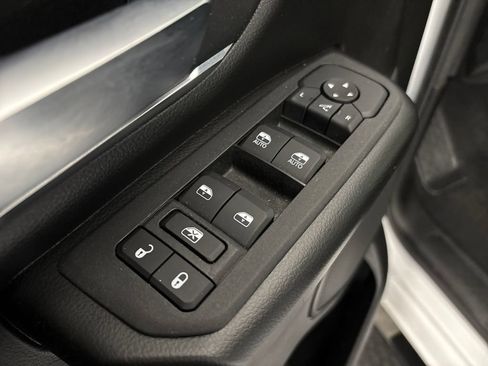 Used 2025 RAM 1500 Big Horn AWD/4WD image 16