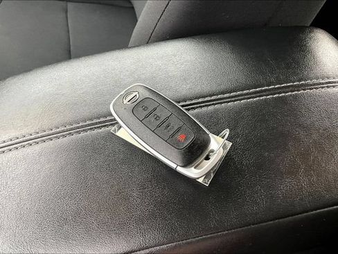 Used 2024 Nissan Sentra S FWD image 31