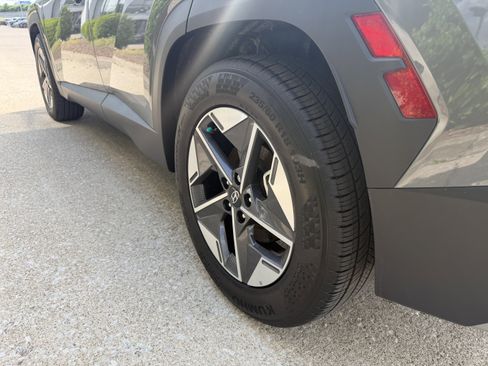 Certified 2025 Hyundai Tucson SEL FWD image 15