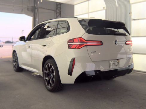 Used 2025 BMW X3 xDrive30i AWD/4WD image 10